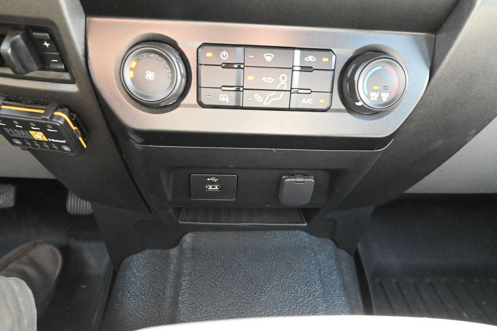 Used 2021 Ford F350 XL w/ Power Equipment Group AWD/4WD image 34