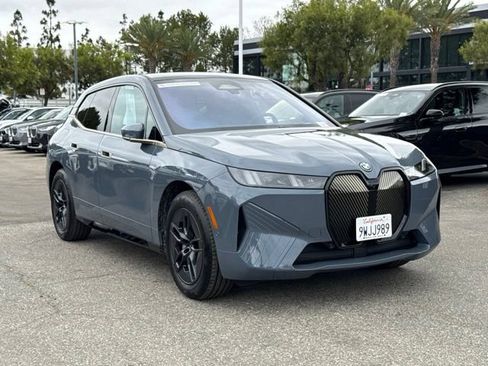 Used 2026 BMW iX xDrive60 w/ Executive Package AWD/4WD image 6