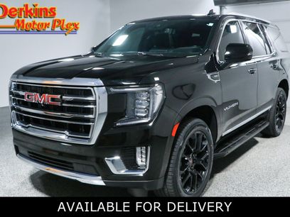 Used 2023 GMC Yukon SLT w/ SLT Premium Package