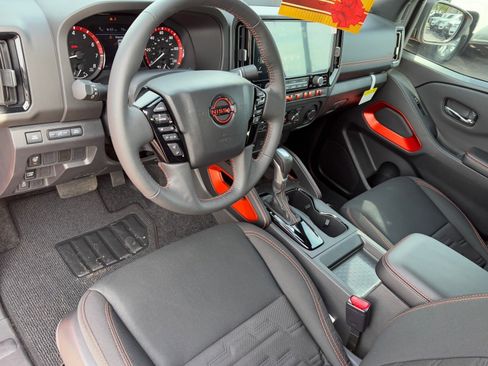 New 2025 Nissan Frontier Pro-X image 18