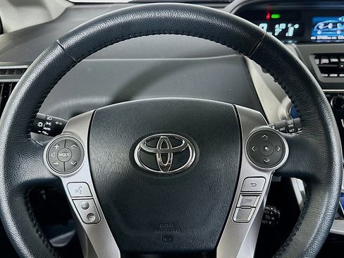 Used 2015 Toyota Prius V Four image 12