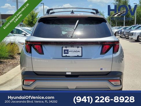Used 2026 Hyundai Tucson SEL FWD image 6