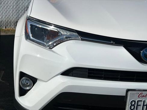 Certified 2018 Toyota RAV4 XLE image 8
