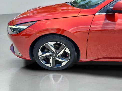 Certified 2021 Hyundai Elantra Limited FWD image 28
