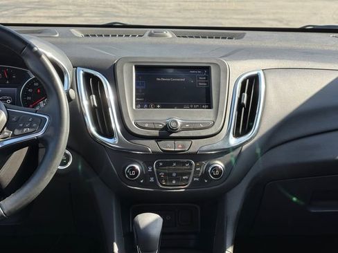 Used 2024 Chevrolet Equinox LT FWD image 18
