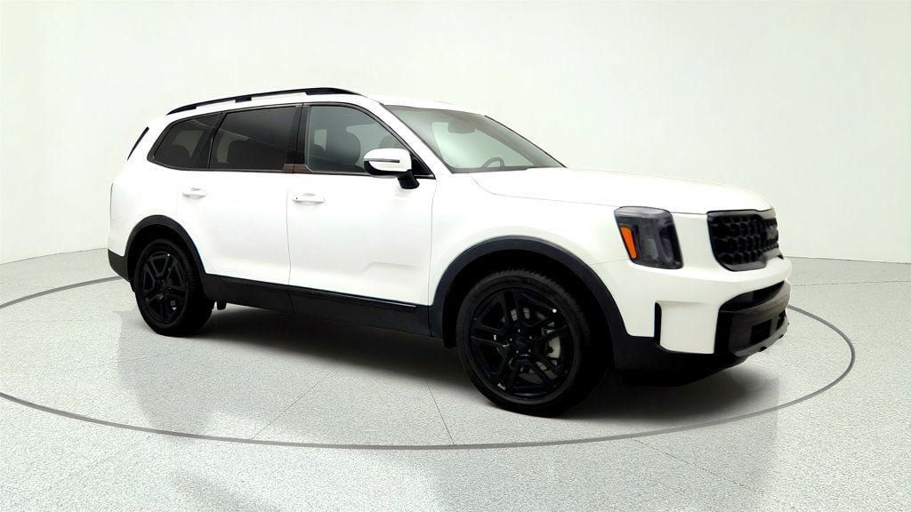 Used 2025 Kia Telluride EX X-Line AWD/4WD image 3