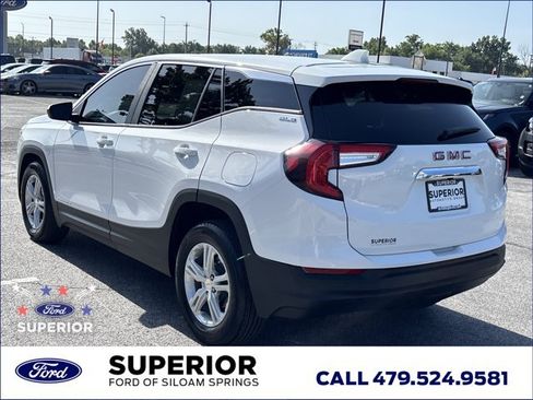 Used 2024 GMC Terrain SLE FWD image 7