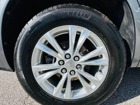 Used 2022 Cadillac XT6 Luxury AWD/4WD image 24