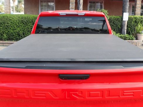 Used 2020 Chevrolet Silverado 1500 LT RWD image 8