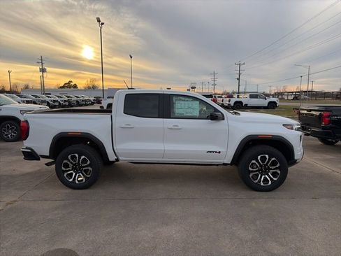 New 2026 GMC Canyon AT4 w/ AT4 Premium Package image 7