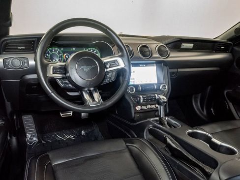 Used 2019 Ford Mustang GT Premium w/ Equipment Group 401A RWD image 9