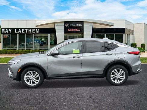 Used 2026 Buick Envista Preferred w/ Convenience I Package image 2