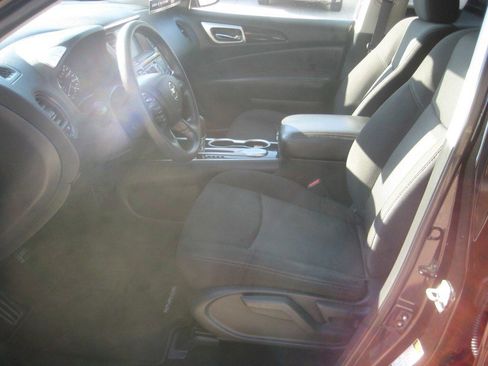 Used 2020 Nissan Pathfinder S image 13