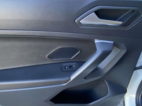 Used 2021 Volkswagen Tiguan SE R-Line image 15