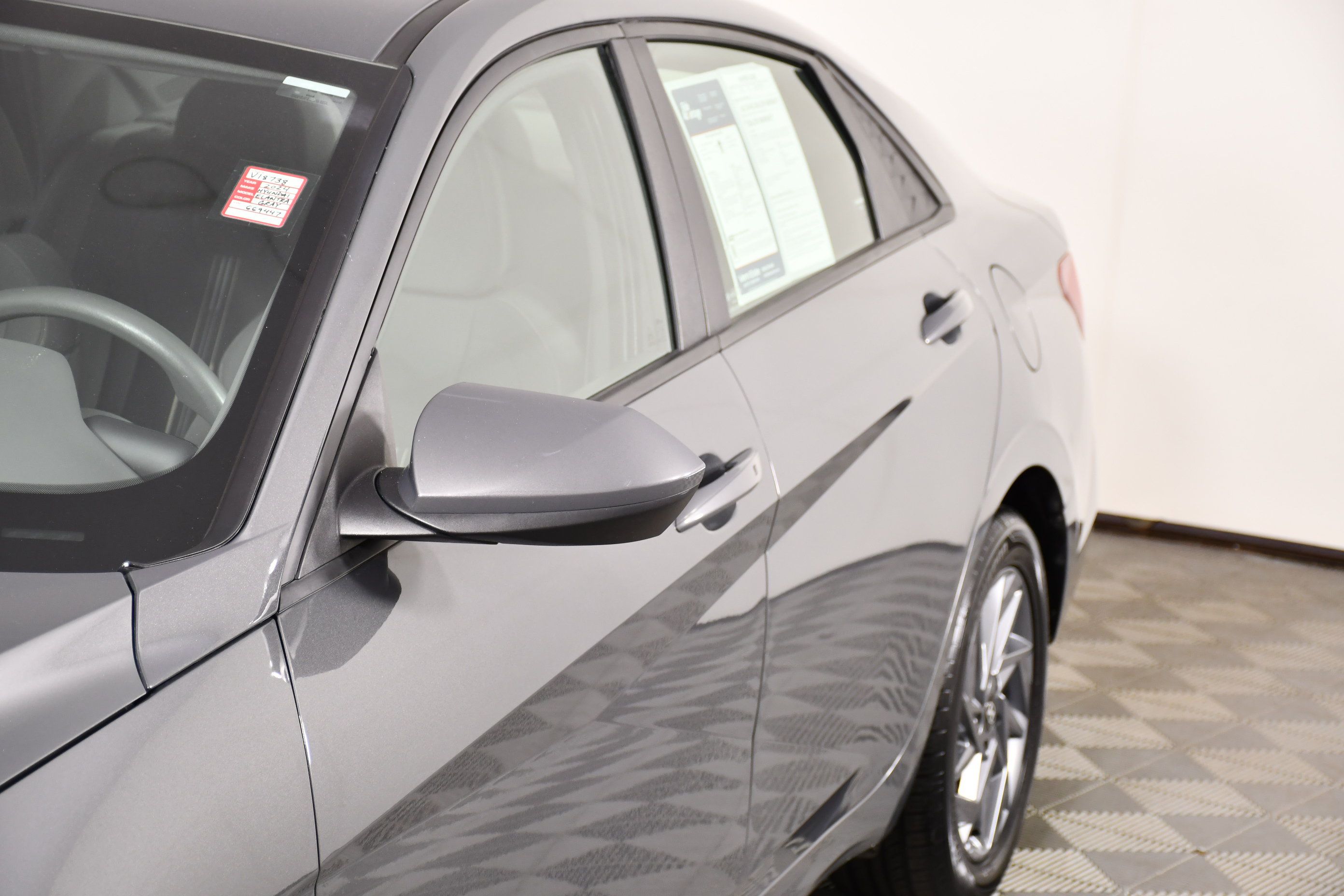 Used 2024 Hyundai Elantra SEL FWD image 17