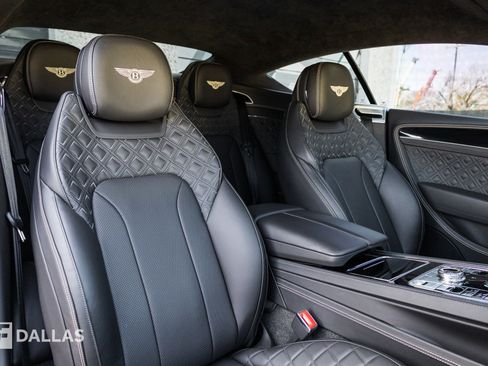 Used 2022 Bentley Continental GT image 36