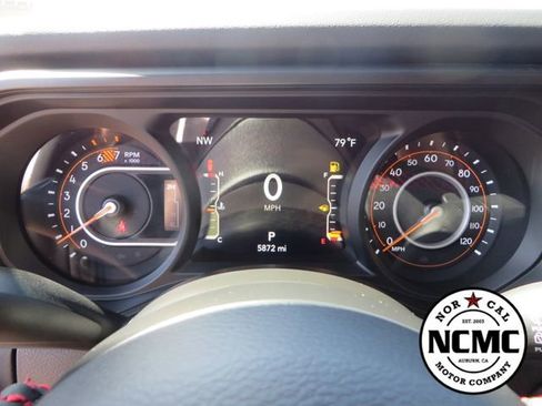 Used 2024 Jeep Wrangler Unlimited Rubicon w/ Technology Group AWD/4WD image 36