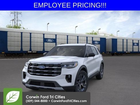 New 2026 Ford Explorer Active AWD/4WD image 3