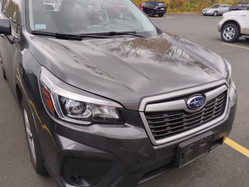 Used 2020 Subaru Forester image 2