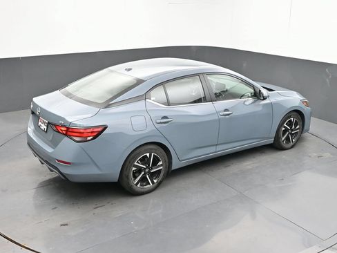 Used 2024 Nissan Sentra SV FWD image 34