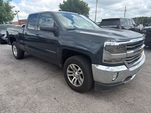 Used 2018 Chevrolet Silverado 1500 LT w/ All Star Edition AWD/4WD image 2