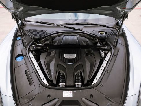 Used 2018 Porsche Panamera 4S image 22