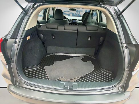 Certified 2022 Honda HR-V LX image 25