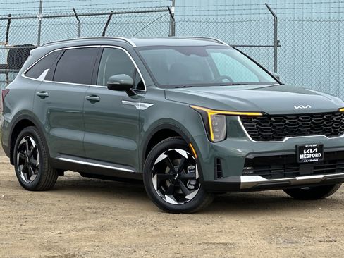 New 2026 Kia Sorento EX AWD/4WD image 2