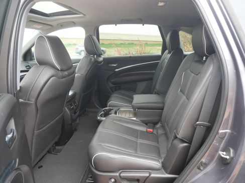 Used 2019 Acura MDX FWD w/ Advance Package image 9