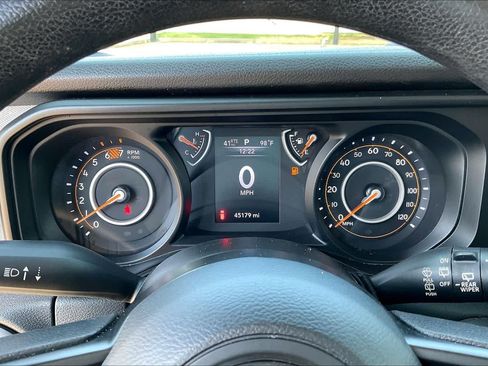 Used 2024 Jeep Wrangler Sport AWD/4WD image 25