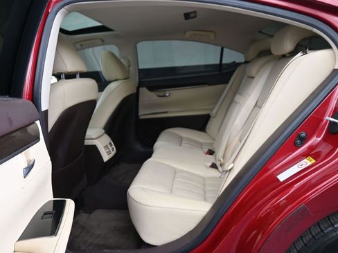 Used 2017 Lexus ES 350 w/ Luxury Package FWD image 23