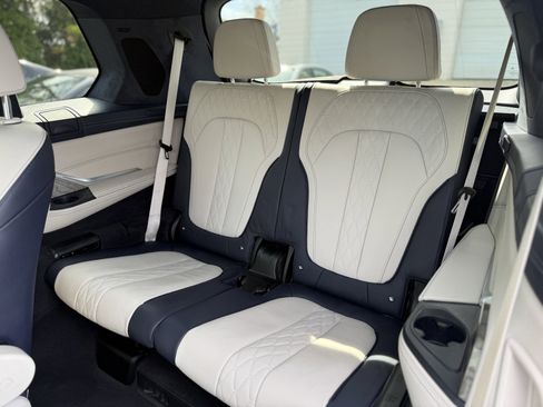 Used 2019 BMW X7 xDrive50i image 17