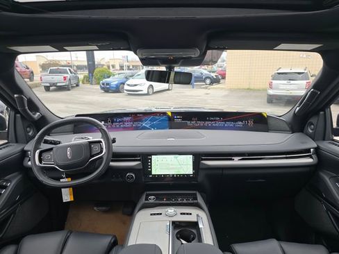 New 2026 Lincoln Navigator Reserve AWD/4WD image 25