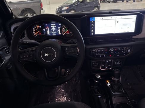 Used 2024 Jeep Wrangler Sport S image 27