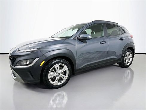 Used 2023 Hyundai Kona SEL image 3