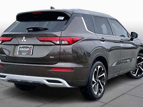 Used 2022 Mitsubishi Outlander SEL image 12