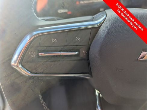 New 2026 Chevrolet Equinox EV LT w/ Comfort Package AWD/4WD image 18