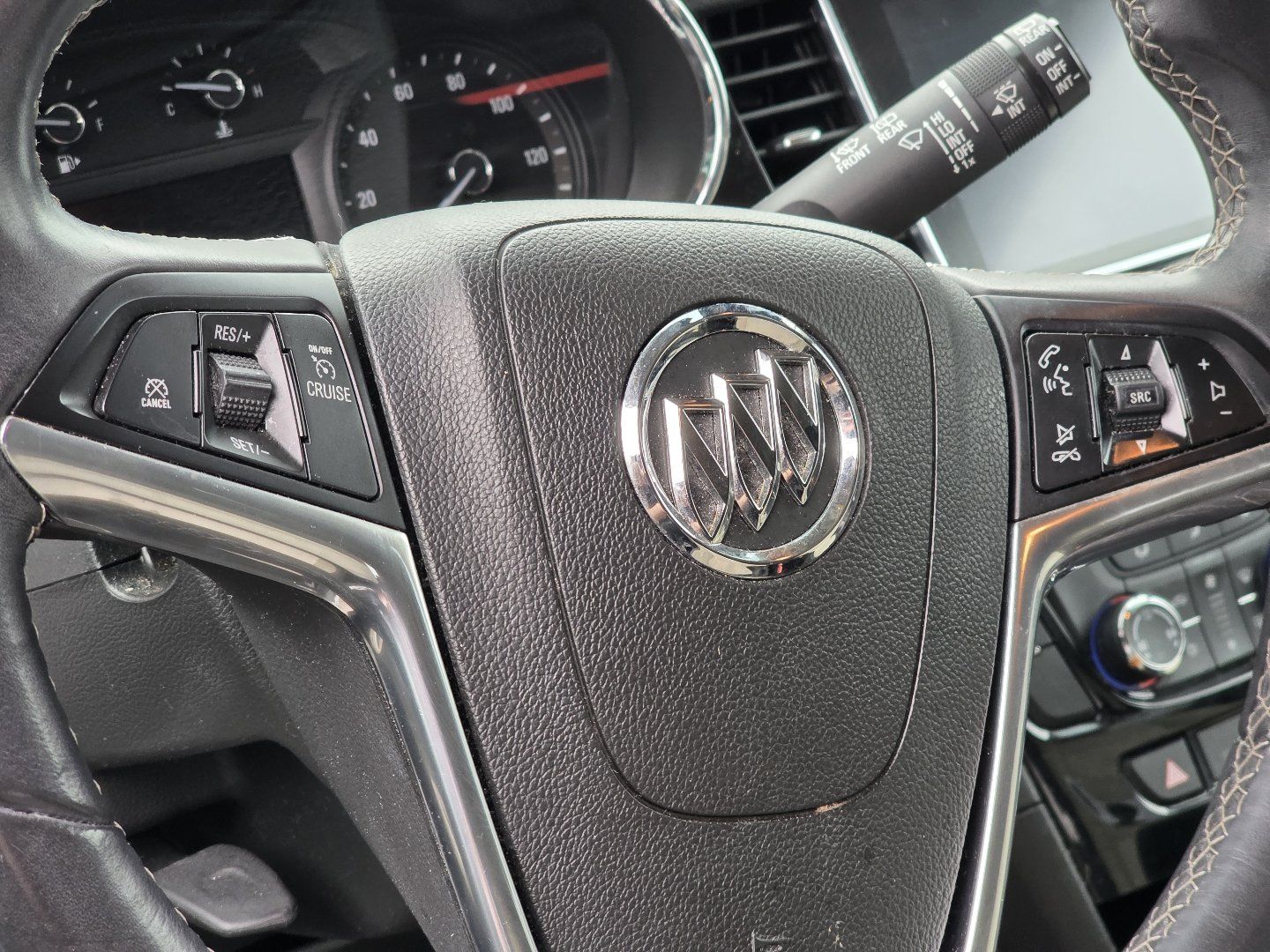 Used 2018 Buick Encore Preferred FWD image 19