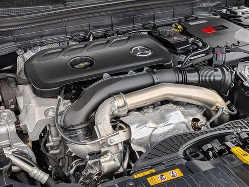 Certified 2025 Mercedes-Benz GLB 250 image 25