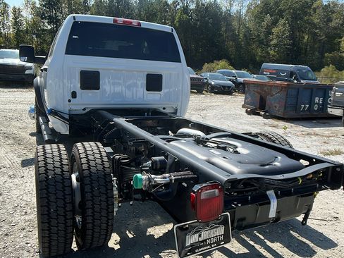 New 2026 RAM 4500 Tradesman w/ Chrome Appearance Group image 10