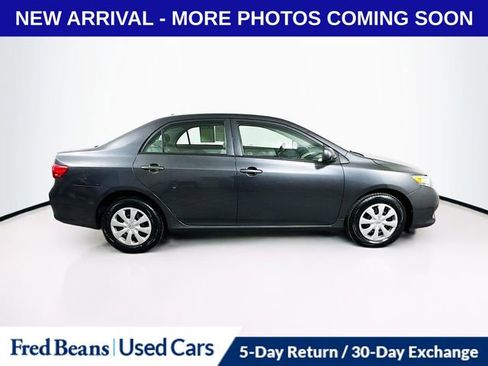 Used 2010 Toyota Corolla LE image 9