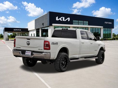 Used 2019 RAM 2500 Laramie AWD/4WD image 5