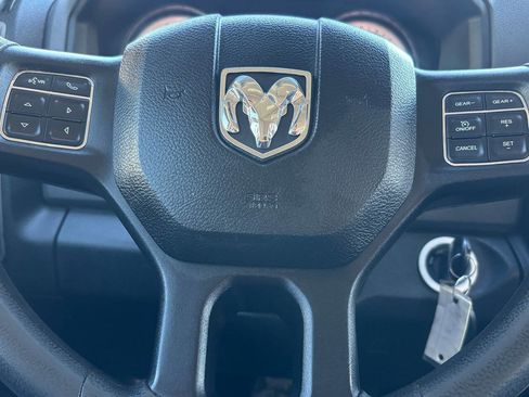 Used 2015 RAM 1500 Express image 37