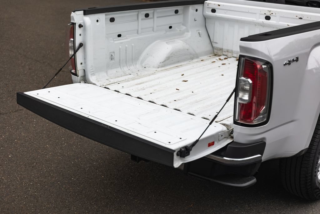 Used 2019 GMC Canyon SLE AWD/4WD image 11