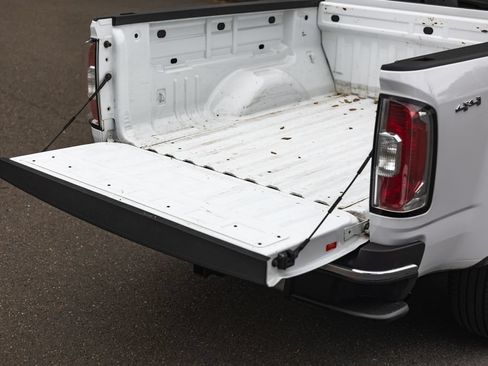 Used 2019 GMC Canyon SLE AWD/4WD image 11