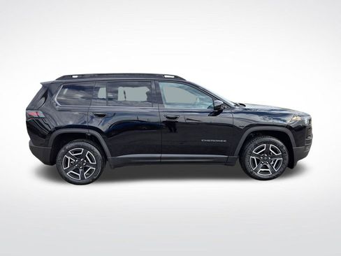 New 2026 Jeep Cherokee Laredo AWD/4WD image 2