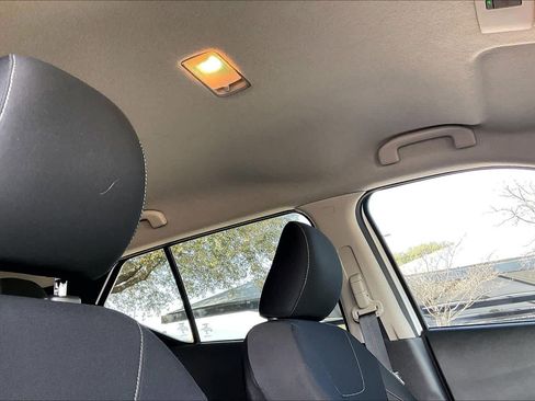 Used 2024 Nissan Kicks SV image 11