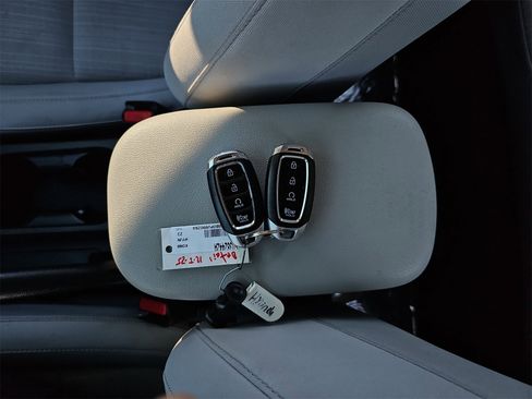 Certified 2023 Hyundai Kona SEL w/ Convenience Package image 36