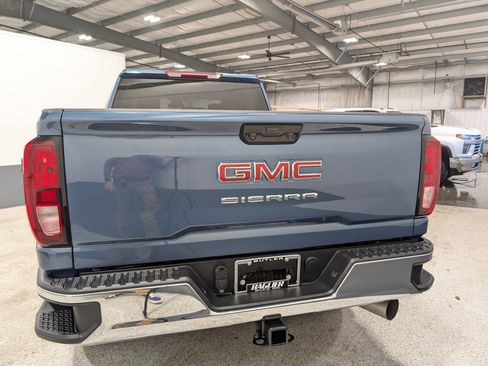 Used 2024 GMC Sierra 2500 Pro image 4