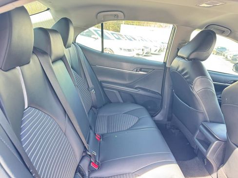 Used 2020 Toyota Camry SE image 23